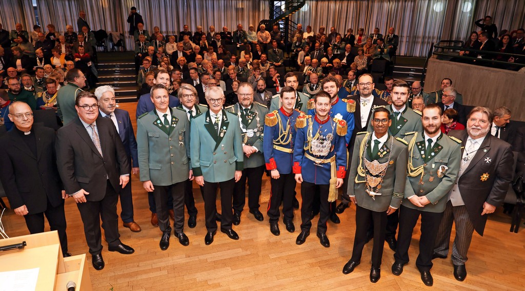 Bürger-Ehrung im Kreise der Schützen – Foto 1