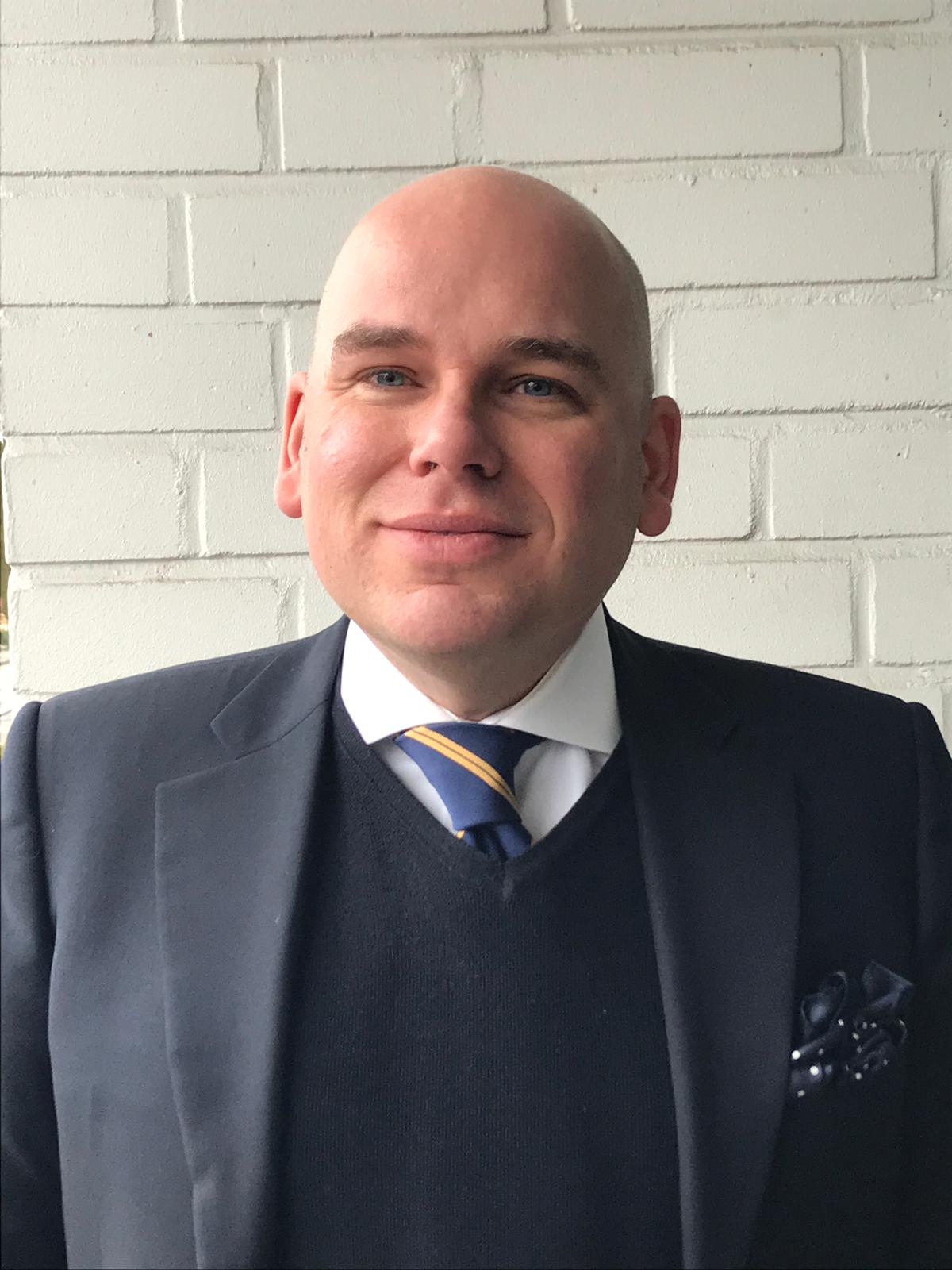 Porträt Dr. Marc Heimes